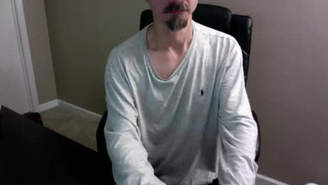 Snapshot of john757533 chatting on 23, 11, 2025 john757533 online show from 23, 11, 2025