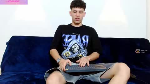 john_ssnow29 online show from 14, 9, 2025