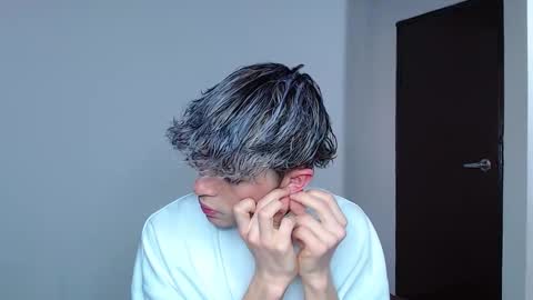 Snapshot of john_vichenso chatting on 28, 10, 2025 John Vichenso online show from 28, 10, 2025