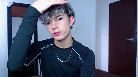 Snapshot of john_vichenso chatting on 10, 11, 2025 John Vichenso online show from 10, 11, 2025