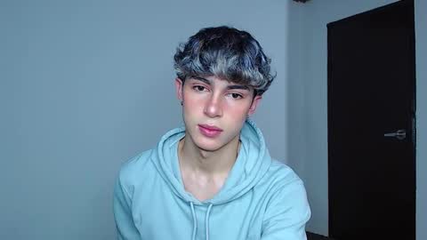 Snapshot of john_vichenso chatting on 13, 11, 2025 John Vichenso online show from 13, 11, 2025