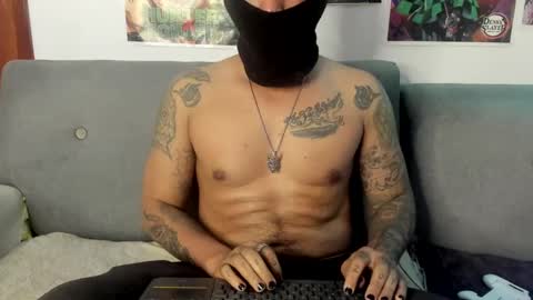 Snapshot of johncarrie chatting on 28, 2, 2025 John carrie Independent Help me reach my goal 100 likes and 10000 followers online show from 28, 2, 2025