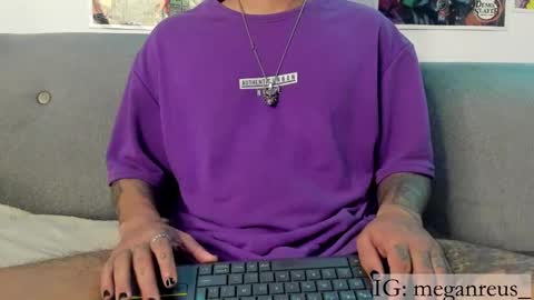 Snapshot of johncarrie chatting on 9, 3, 2025 John carrie Independent Help me reach my goal 100 likes and 10000 followers online show from 9, 3, 2025