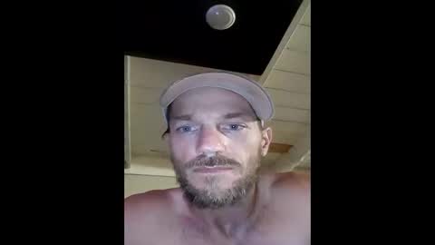 Snapshot of johnionu123 chatting on 1, 10, 2025 johnionu123 online show from 1, 10, 2025