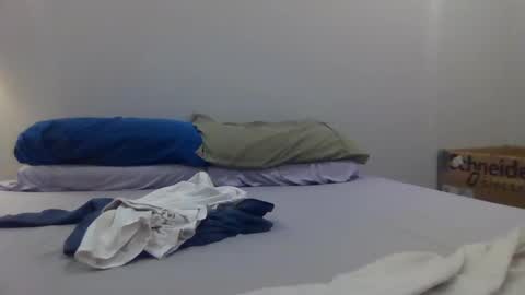 Snapshot of johnjones585121 chatting on 17, 2, 2025 johnjones585121 online show from 17, 2, 2025