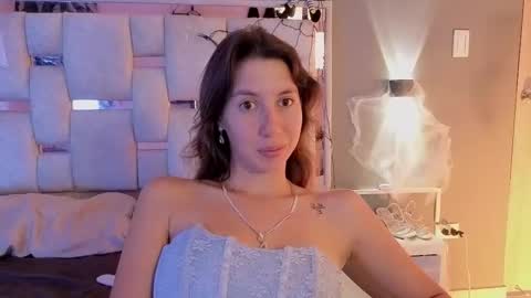 jolie_lov online show from 10, 10, 2025