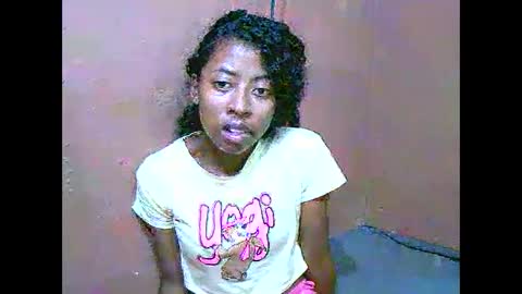 Snapshot of joliekah27 chatting on 25, 2, 2025 joliekah27 online show from 25, 2, 2025