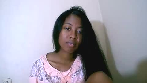 Snapshot of joliekah27 chatting on 14, 11, 2025 joliekah27 online show from 14, 11, 2025