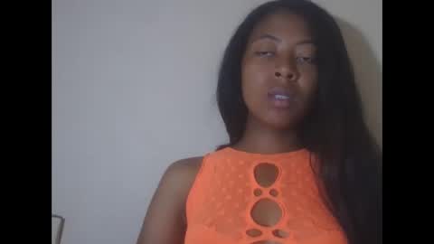 Snapshot of joliekah27 chatting on 18, 11, 2025 joliekah27 online show from 18, 11, 2025