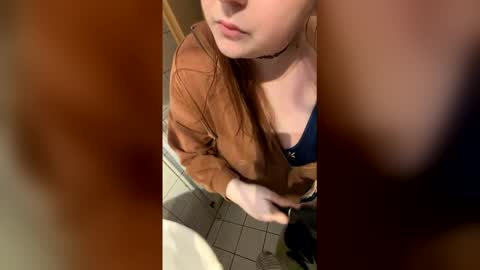 jollyfee online show from 1, 4, 2026