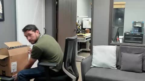 jonadams805 online show from 31, 10, 2025