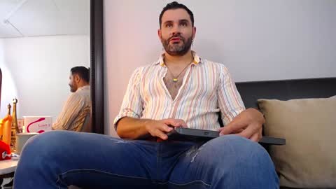  JONAS BEARD  online show from 3, 12, 2024