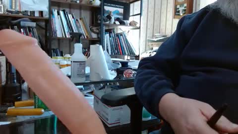 Snapshot of joncpics chatting on 2, 2, 2026 joncpics online show from 2, 2, 2026