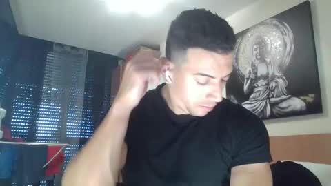 Jonhdoe22 online show from 4, 1, 2025