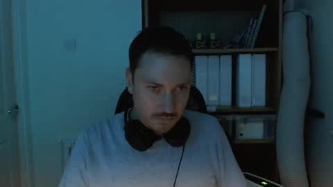 Snapshot of jonjlee2001 chatting on 5, 10, 2025 Jon online show from 5, 10, 2025