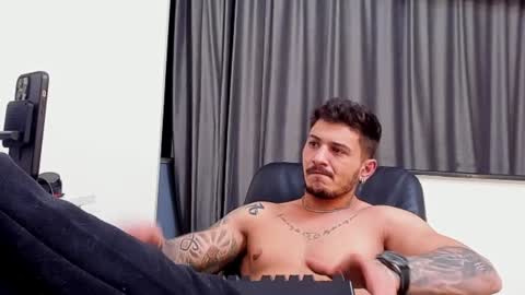 Snapshot of jonnyporn1 chatting on 27, 1, 2025 jonnyporn1 online show from 27, 1, 2025