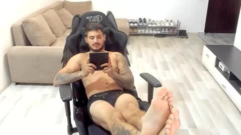 Snapshot of jonnyporn1 chatting on 10, 9, 2025 jonnyporn1 online show from 10, 9, 2025