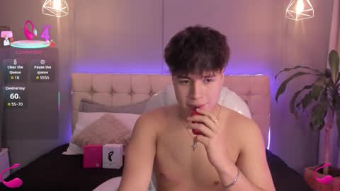 Snapshot of jordan_24_ chatting on 22, 10, 2025 JORDAN online show from 22, 10, 2025