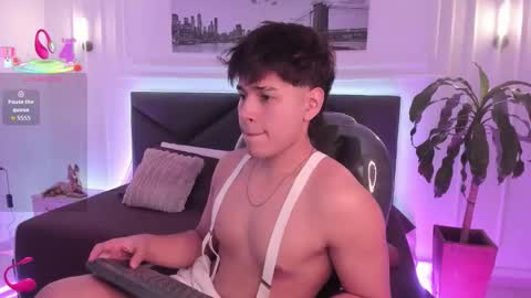 Snapshot of jordan_24_ chatting on 12, 11, 2025 JORDAN online show from 12, 11, 2025