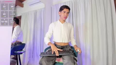 Snapshot of joshua_sanz chatting on 17, 10, 2025 Joshua Sanz online show from 17, 10, 2025