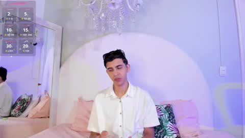 Snapshot of joshua_sanz chatting on 25, 10, 2025 Joshua Sanz online show from 25, 10, 2025