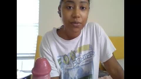 Snapshot of jottijade chatting on 1, 10, 2025 jottijade online show from 1, 10, 2025