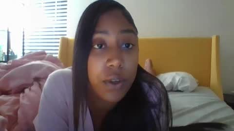 Snapshot of jottijade chatting on 4, 10, 2025 jottijade online show from 4, 10, 2025