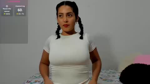 Snapshot of joyaoscura55 chatting on 19, 9, 2025 sofiaparker8 online show from 19, 9, 2025