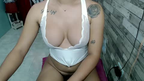 Snapshot of joycum_xxx chatting on 22, 12, 2024 JOY in your heart  online show from 22, 12, 2024