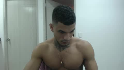 juan_gomez_1 online show from 7, 12, 2024