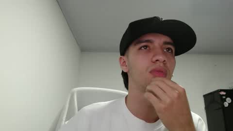 juanboytw online show from 15, 2, 2025