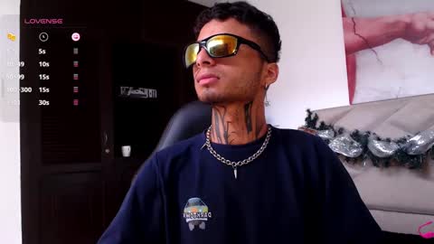 juancamilo66_ online show from 23, 12, 2024