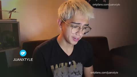 Snapshot of juancamroom chatting on 5, 2, 2026 . online show from 5, 2, 2026