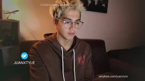 Snapshot of juancamroom chatting on 15, 3, 2026 . online show from 15, 3, 2026