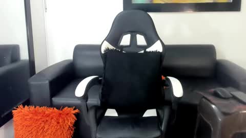 Juan Diego Uribe online show from 8, 3, 2025