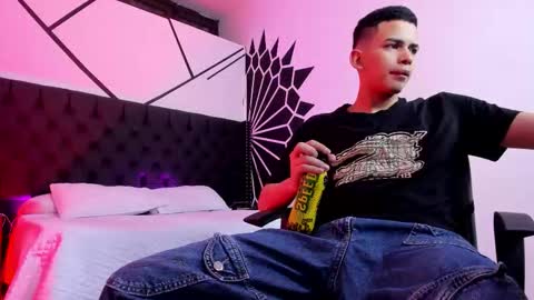 Snapshot of juansixx_ chatting on 20, 10, 2025 Juan online show from 20, 10, 2025