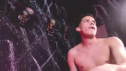 Snapshot of juansixx_ chatting on 5, 11, 2025 Juan online show from 5, 11, 2025