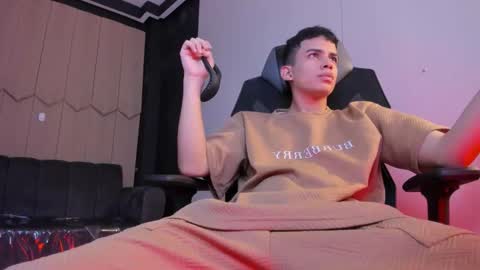 Snapshot of juansixx_ chatting on 17, 12, 2025 Juan online show from 17, 12, 2025