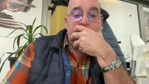 Juan online show from 4, 12, 2025