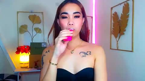 EloiseMoree online show from 13, 1, 2026