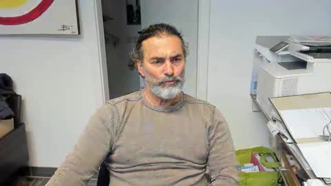 Snapshot of juergenkru chatting on 1, 12, 2025 Giovanni50pro online show from 1, 12, 2025