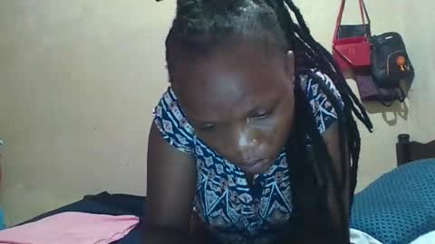 juice_petite3 online show from 19, 2, 2025