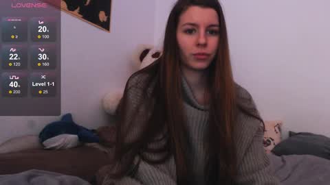 Snapshot of juicy_mystery chatting on 6, 1, 2025 laura online show from 6, 1, 2025