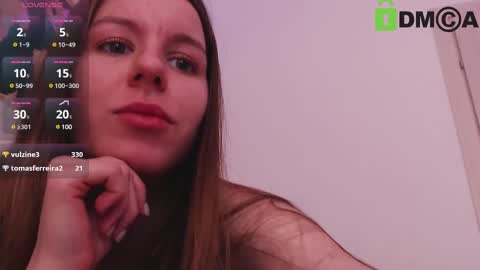 Snapshot of juicy_mystery chatting on 12, 2, 2025 laura online show from 12, 2, 2025