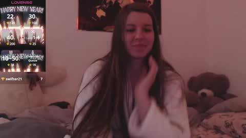 Snapshot of juicy_mystery chatting on 28, 2, 2025 laura online show from 28, 2, 2025