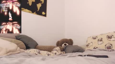 Snapshot of juicy_mystery chatting on 2, 3, 2025 laura online show from 2, 3, 2025