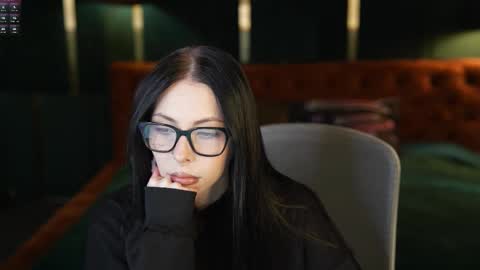 Snapshot of juicy_secrets_054 chatting on 19, 3, 2026 Elza online show from 19, 3, 2026