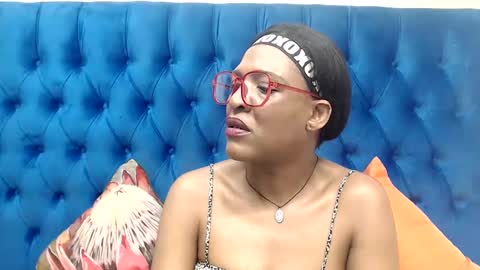 Snapshot of juicykayxxx chatting on 12, 3, 2026 Miss Kay online show from 12, 3, 2026