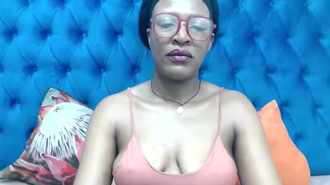 Snapshot of juicykayxxx chatting on 14, 3, 2026 Miss Kay online show from 14, 3, 2026