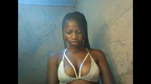 Snapshot of juicypiexx chatting on 13, 10, 2025 juicypiexx online show from 13, 10, 2025